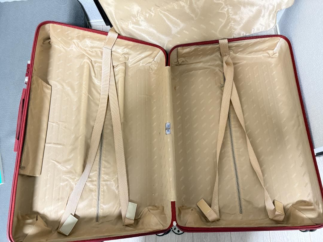 早い者勝ち リモワ キャリーケース赤 LLサイズ（RIMOWA）