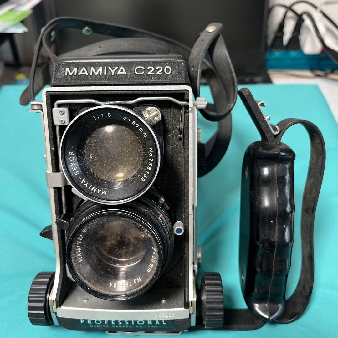 a*i様 Mamiya C220 二眼レフカメラ 中古品