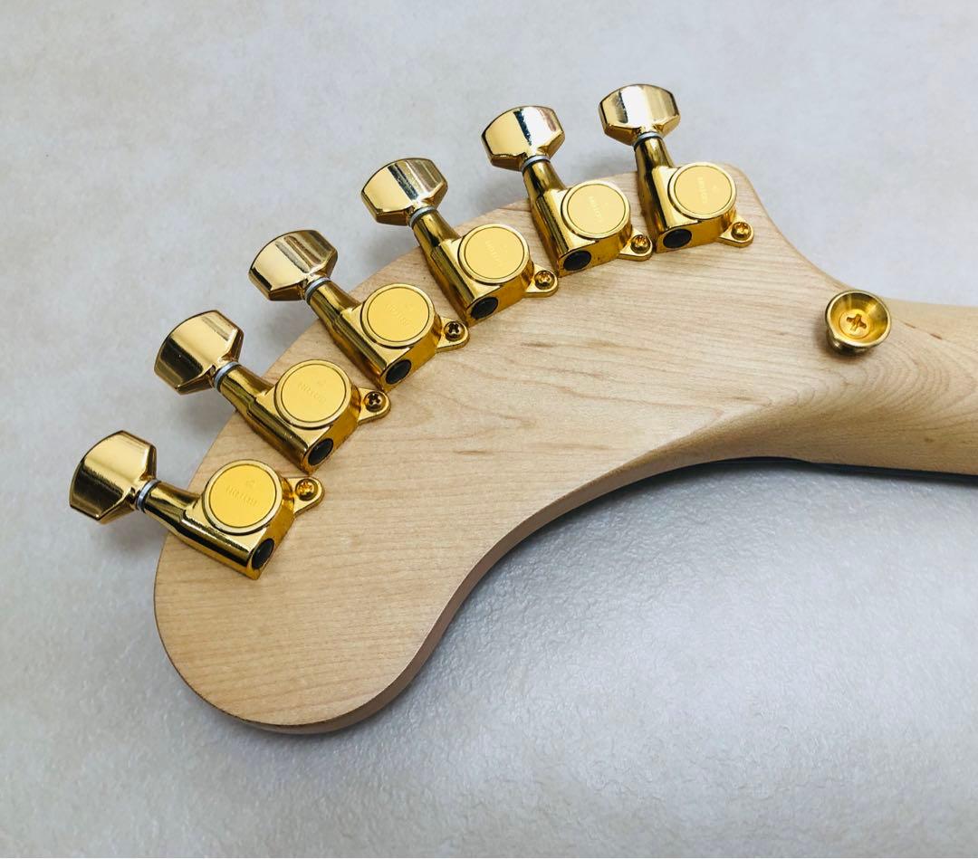 【超美品】ZO-3C メタリックブルー アンプ内蔵ミニギター ソフトケース付