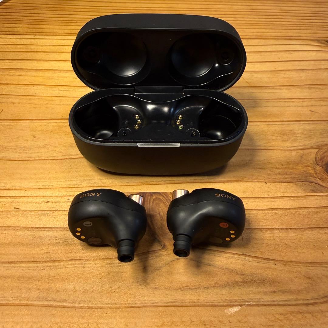 イヤホン WF-1000XM4