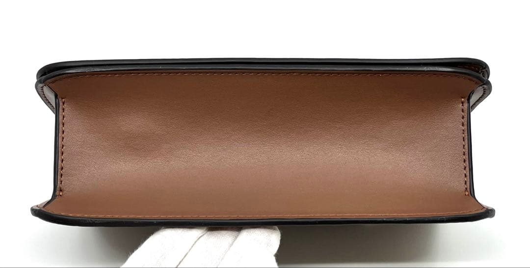 【新品・未使用】COACH フラップ ショルダーバッグ ブラウン シグネチャー