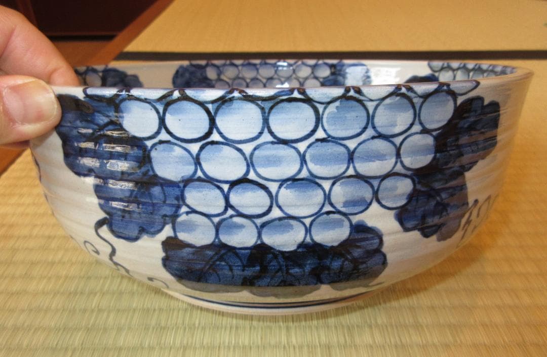 送料込【逢絢亭】茶道具 平水指 京焼 染付 葡萄の図 真塗の割蓋 平安桐鳳