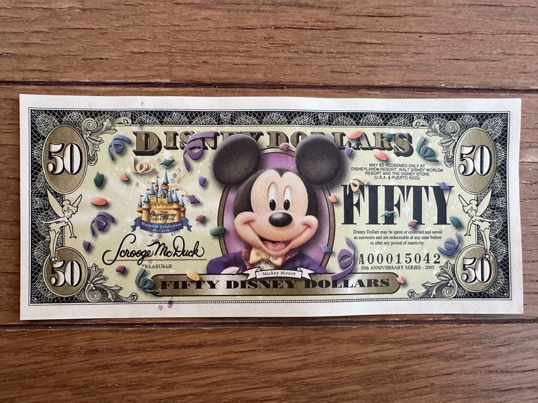 ディズニーダラー　カリフォルニア50周年記念紙幣4枚セット　5ドル札×2枚