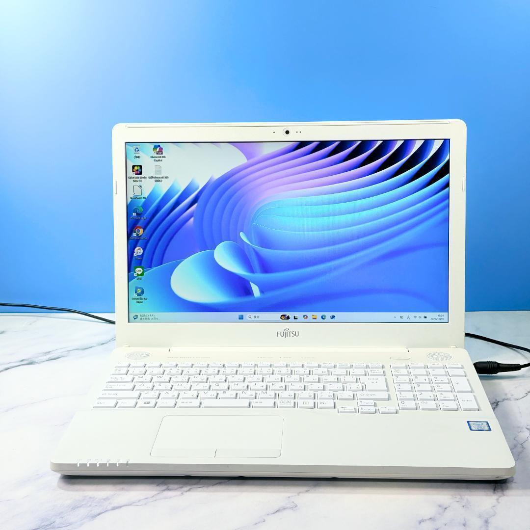 美品ホワイト！Corei7・16GB・SSD・ブルーレイ・ノートパソコン