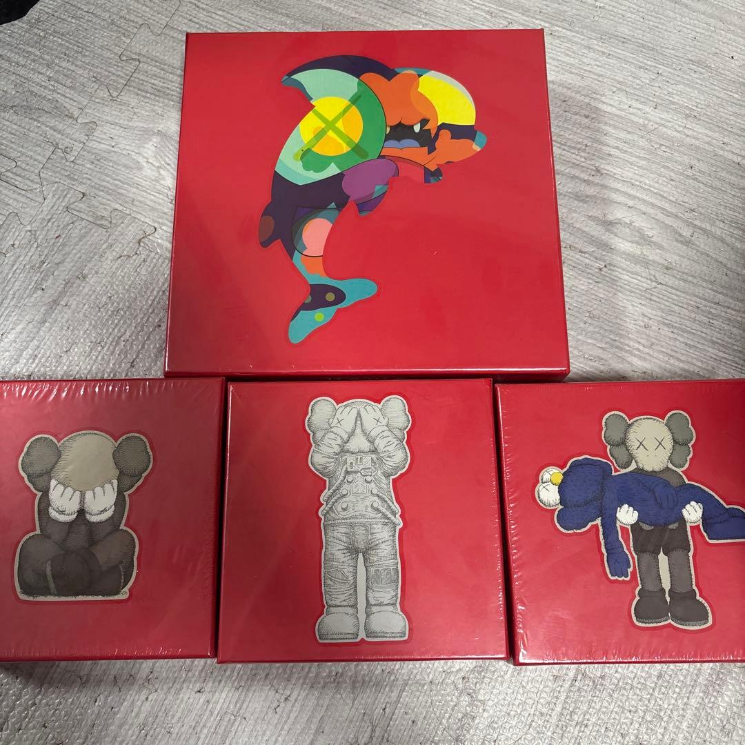 カウズ パズル 4種セット