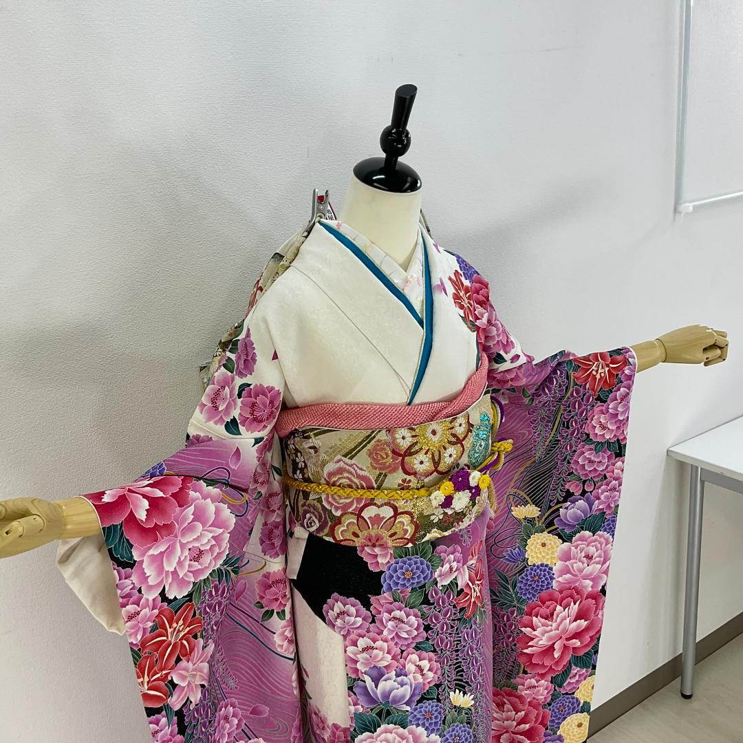 お振袖　単品　お仕立て上り品　白×紅紫　玉　正絹　美品　成人式　袴スタイルにも