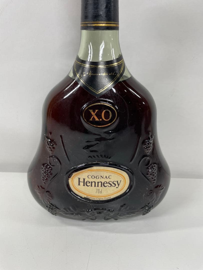金キャップ　Hennessy XO コニャック 700ml
