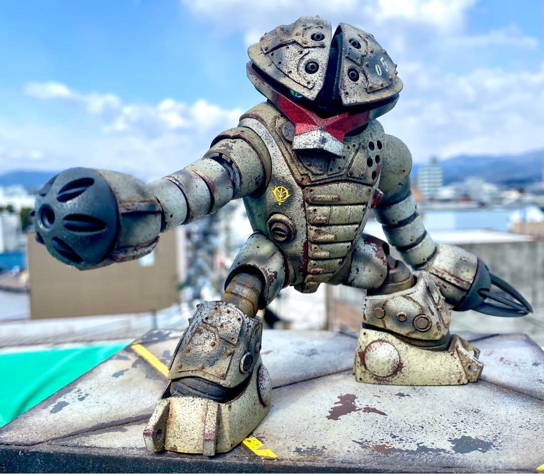 ガンプラ HGUC 1/144 MSM-04 アッガイ 都市迷彩 完成品