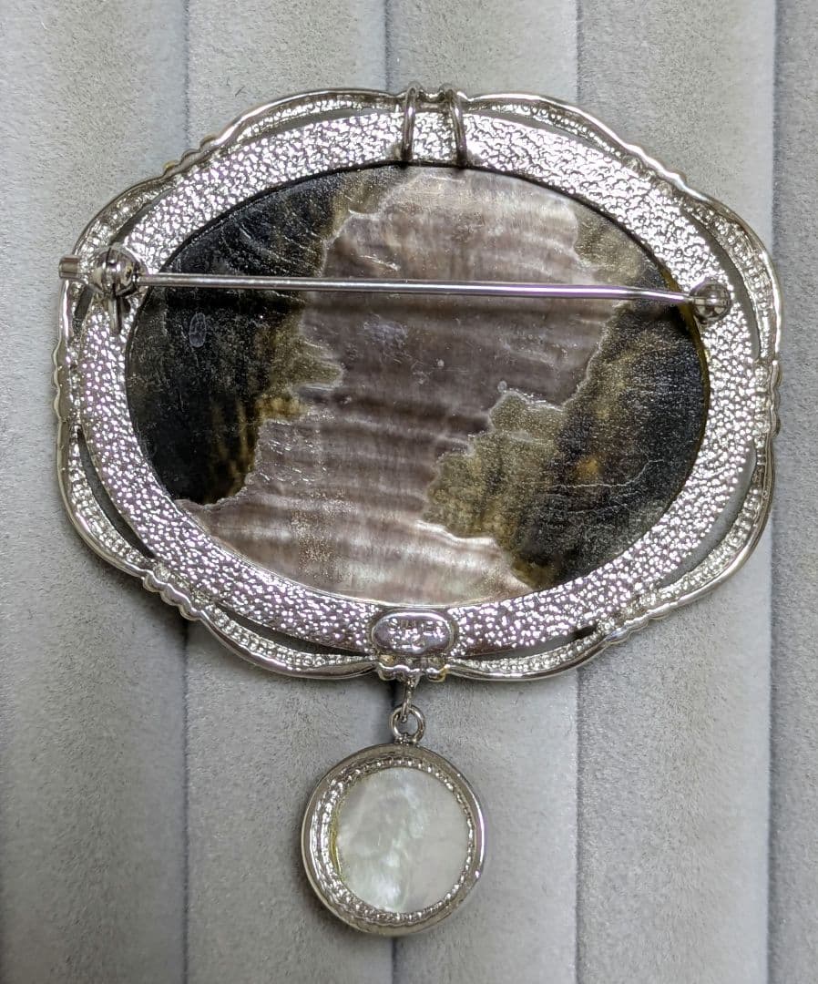 ◎251122◎ブローチ