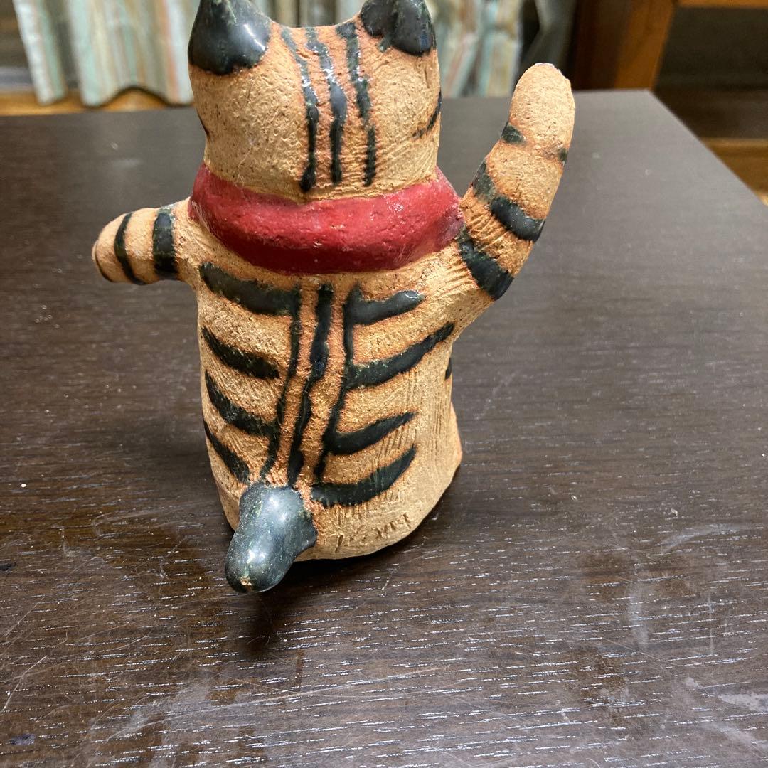 猫の陶器製置物　小室幸雄さん