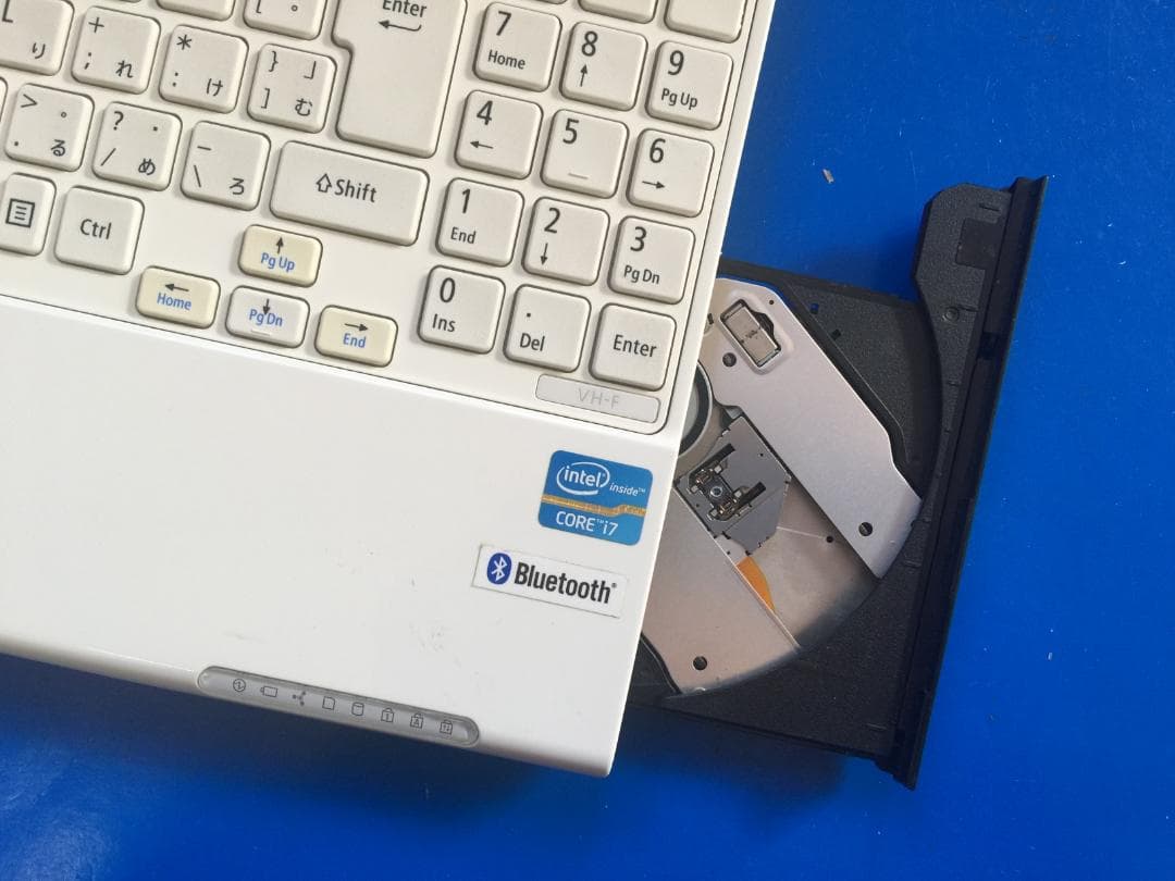 NEC PC-VK20HHZDF 13.3型 コンパクト テンキー付きノートPC