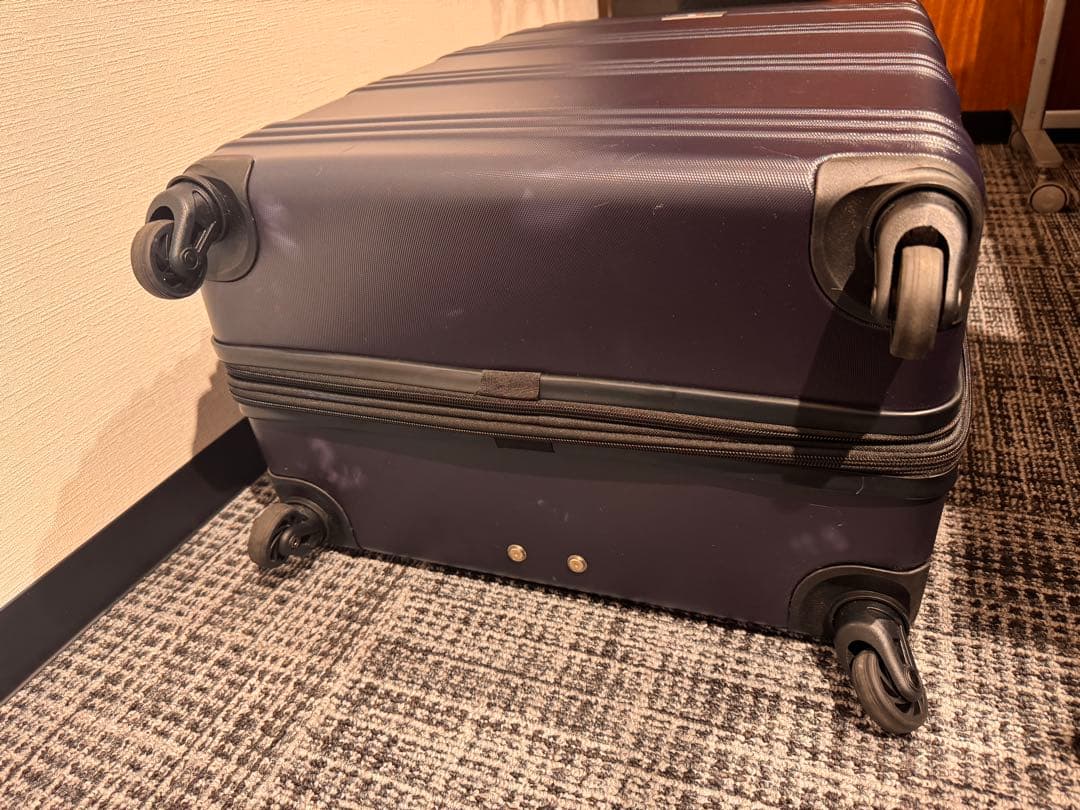 マ*ロ様   キャリーケース 約80L