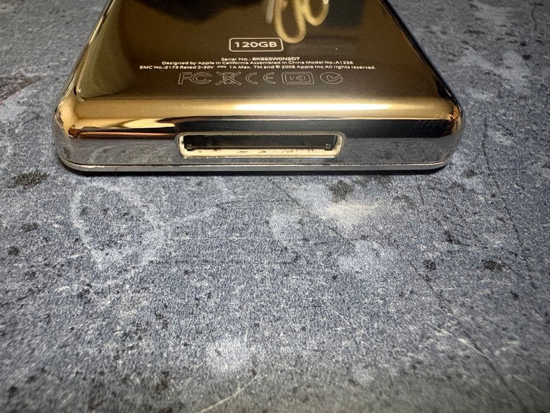 iPod classic 第6世代 80GB シルバー 仕様変更あり 動作良好