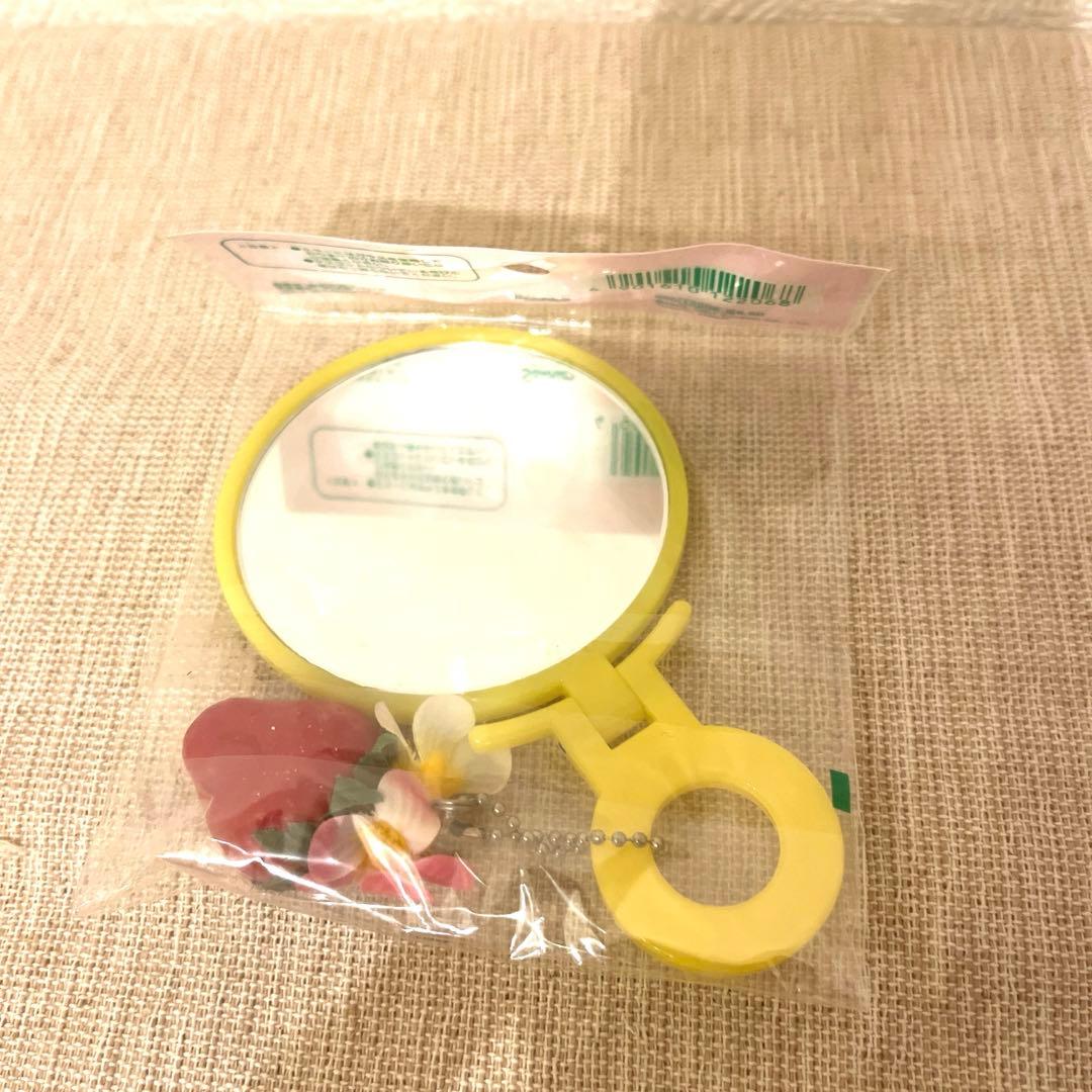 レア‼️レトロ‼️KITTY トロピカルフルーツデザインミラー いちごのチャーム付き
