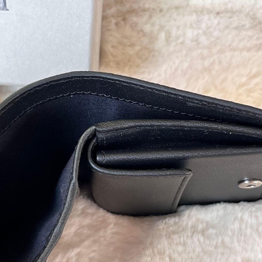 2.8万Vivienne Westwood◇サフィアーノ ブラック 二つ折り財布