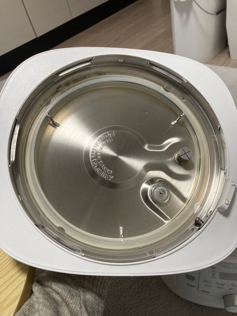 T-fal 電気圧力鍋 ホワイト　ラクラ・クッカー