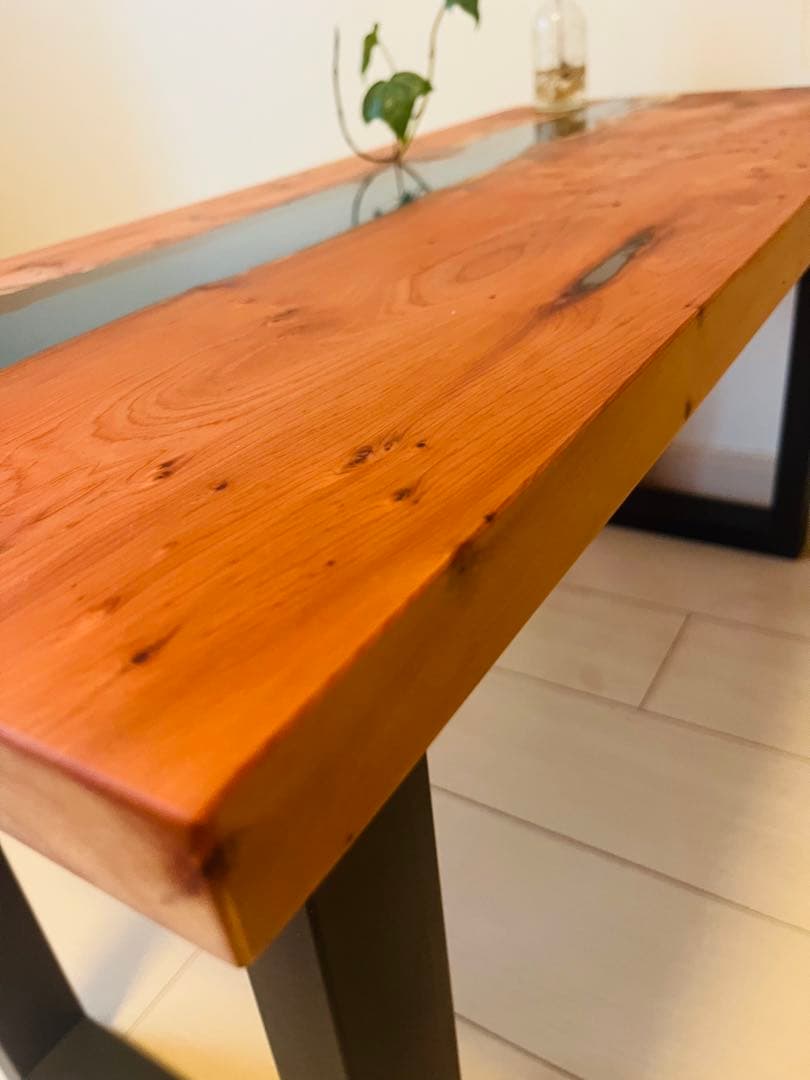 ローテーブル レジンテーブル　リバーテーブル　一位の木　アイアンテーブル