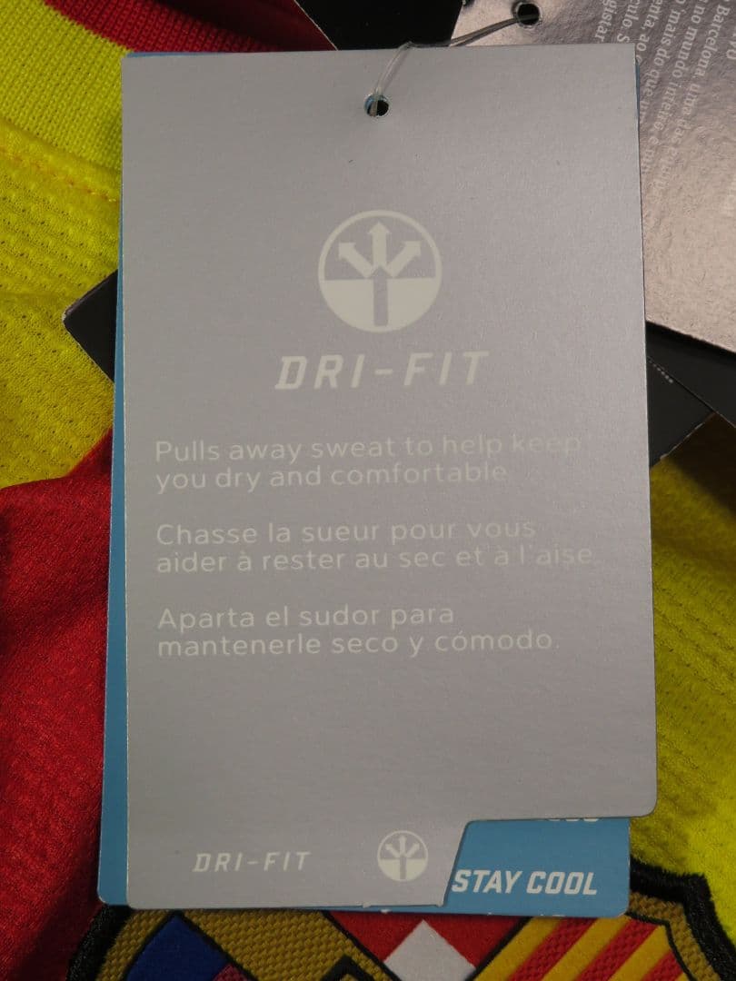 ✅️新品 デット NIKE ナイキ バルセロナ メッシ M ユニフォーム 10