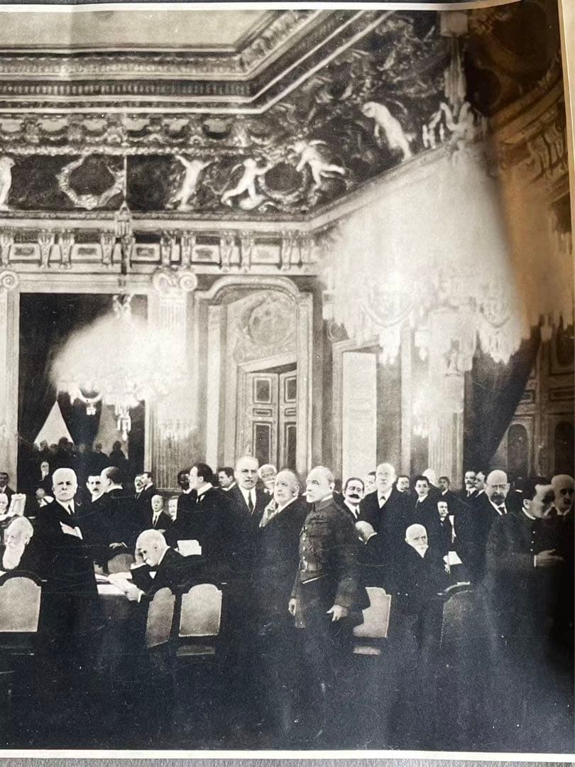 世界大戰巴里講和會議埸写實中国陸微祥 施オ基いる　重要歴史資料