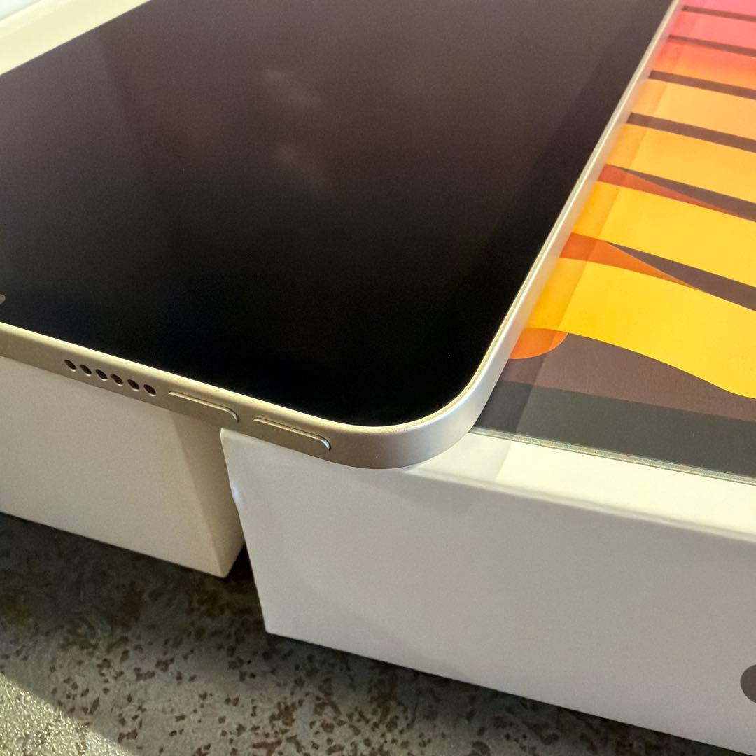 ※値下げ中【Spigenケース付】iPad mini A17 Pro 128GB