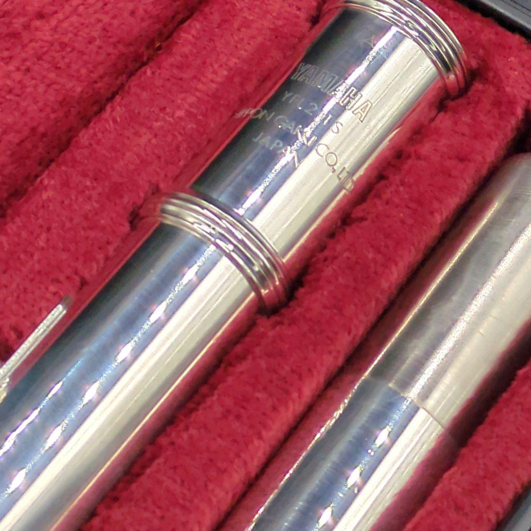 フルート　調整済　美品　ヤマハ　YFL211S（Eメカ、銀メッキ仕様）