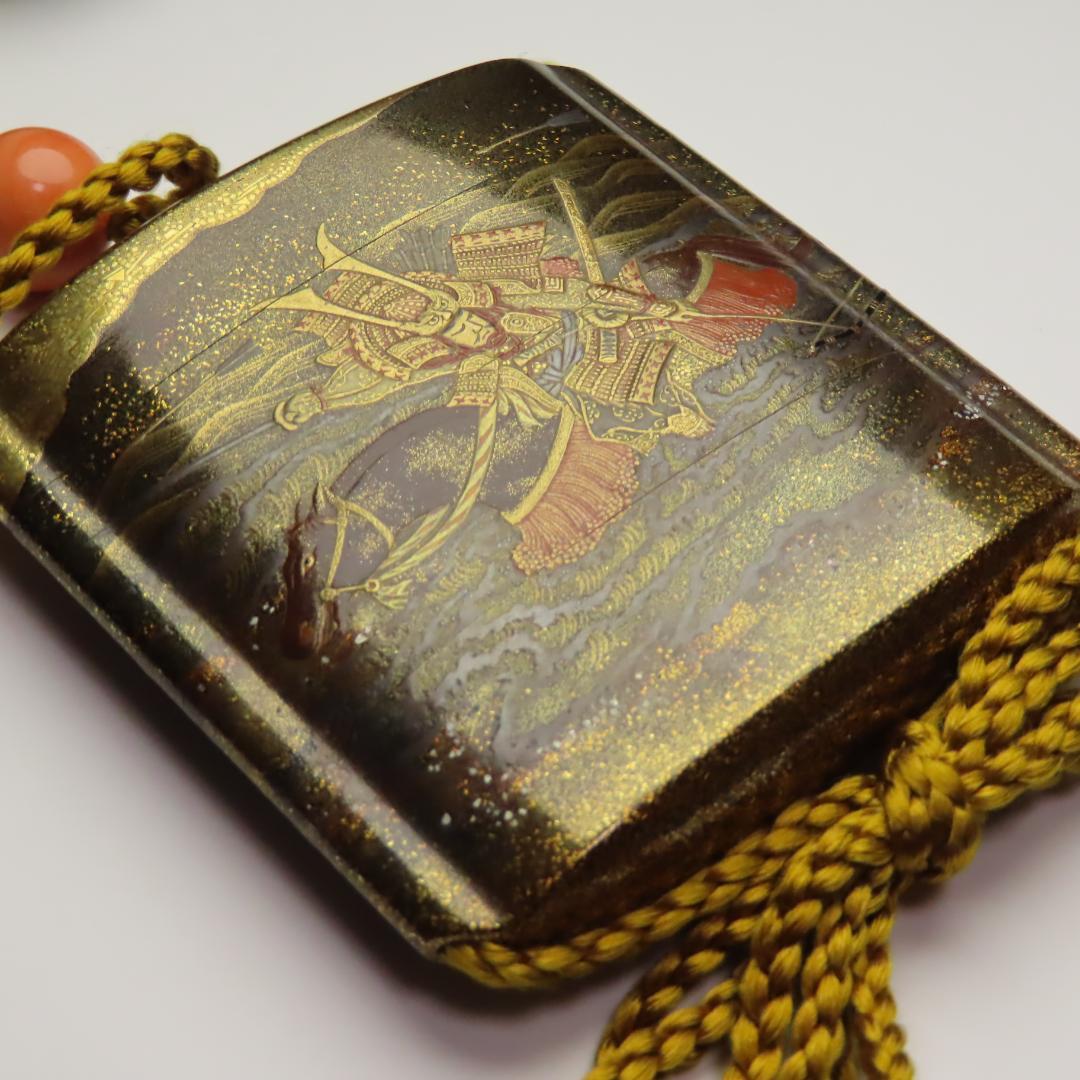 宇治川先陣争い蒔絵印籠　今泉成之作　東京美術館所蔵品同手あり・根付