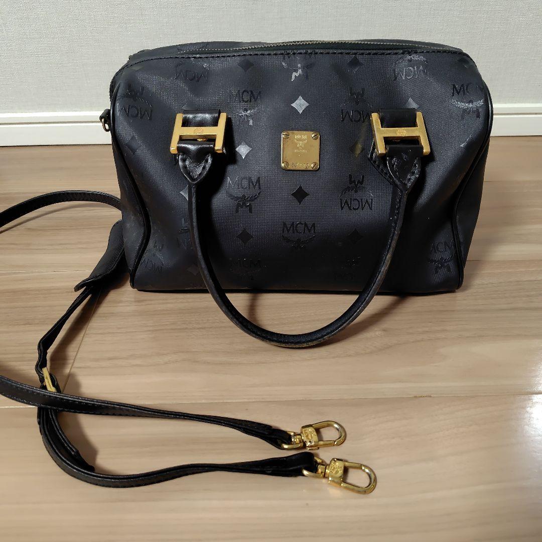 MCM ブラック ショルダーバッグ