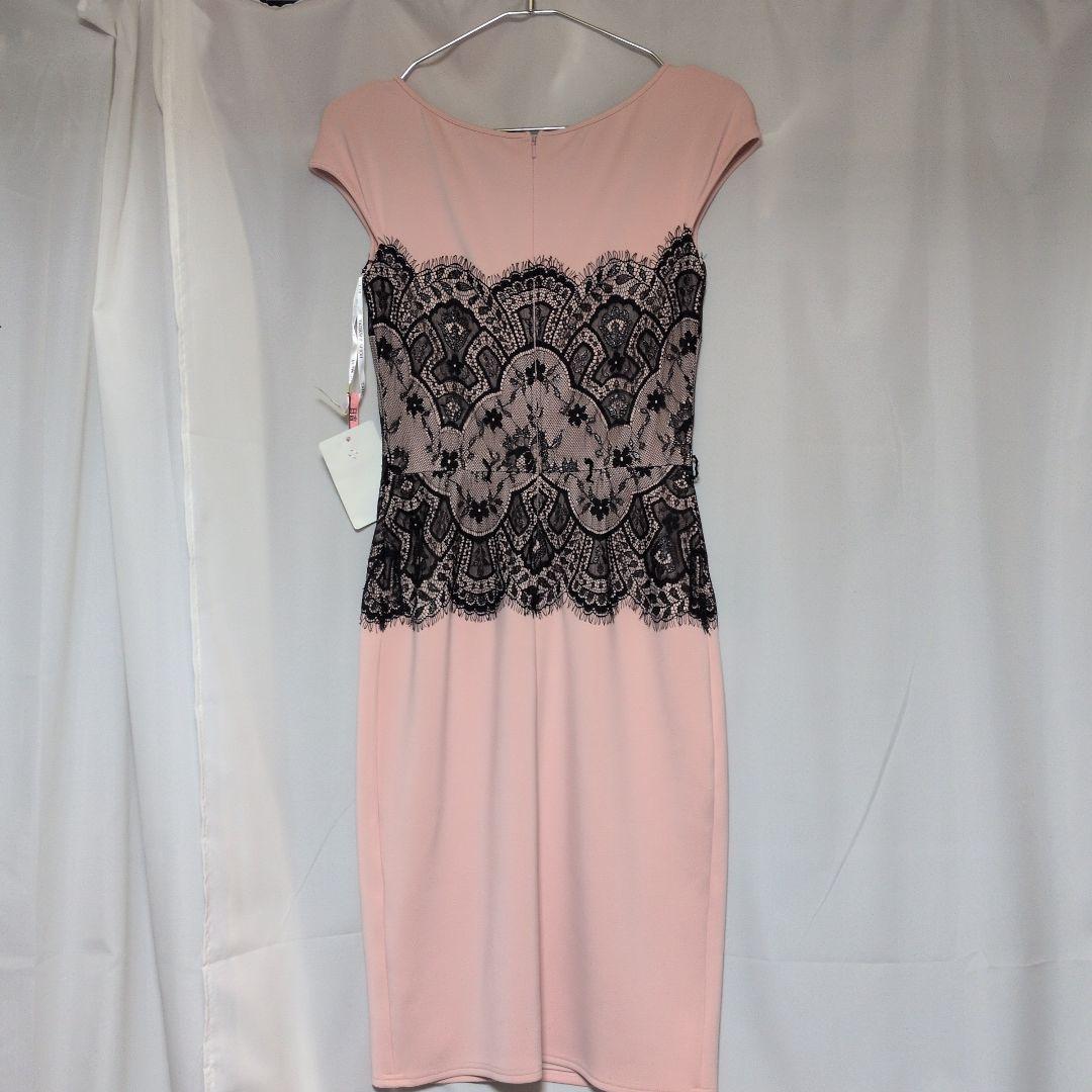 タダシショウジ ピンクと黒のレースタイトドレス
