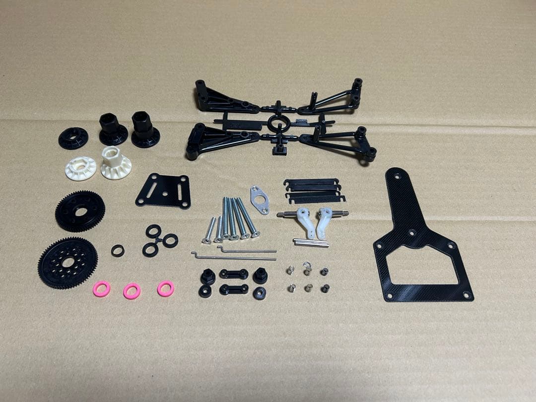 1990 Mercedes-Benz C11 1/10スケールRCカー