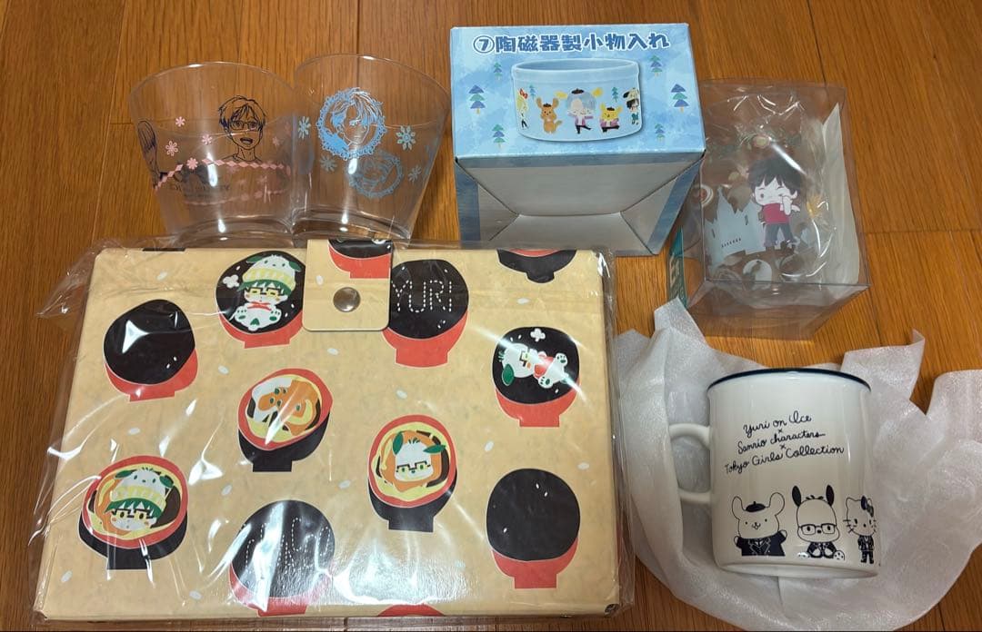 ユーリ!!! on ICE ポスター マグカップ 詰め合わせ