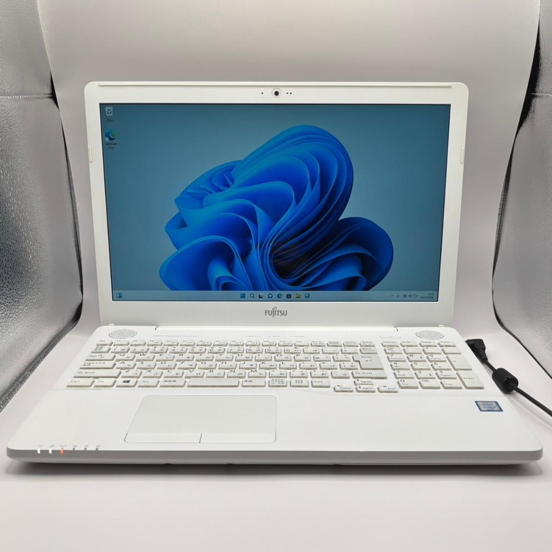 【DELL】AH53 高性能i7 新品SSD256GB 8GB ノートPC