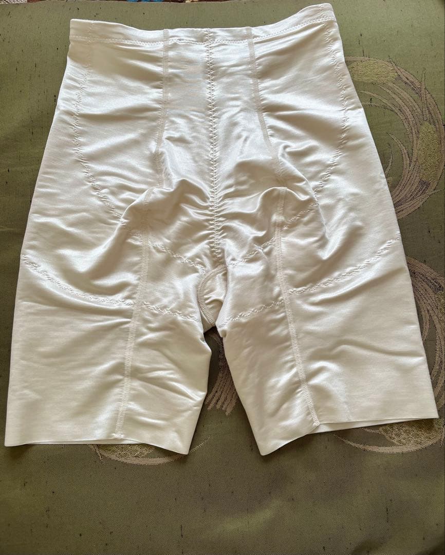 BRIDAL BEAUTE　ブライダルインナー(B70) ビスチェ　ガードル