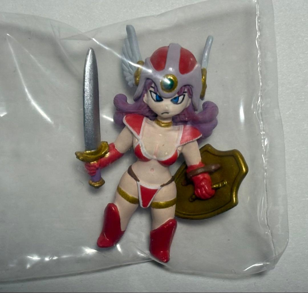 【新品】ドラゴンクエスト キャラクターフィギュアコレクション 3体