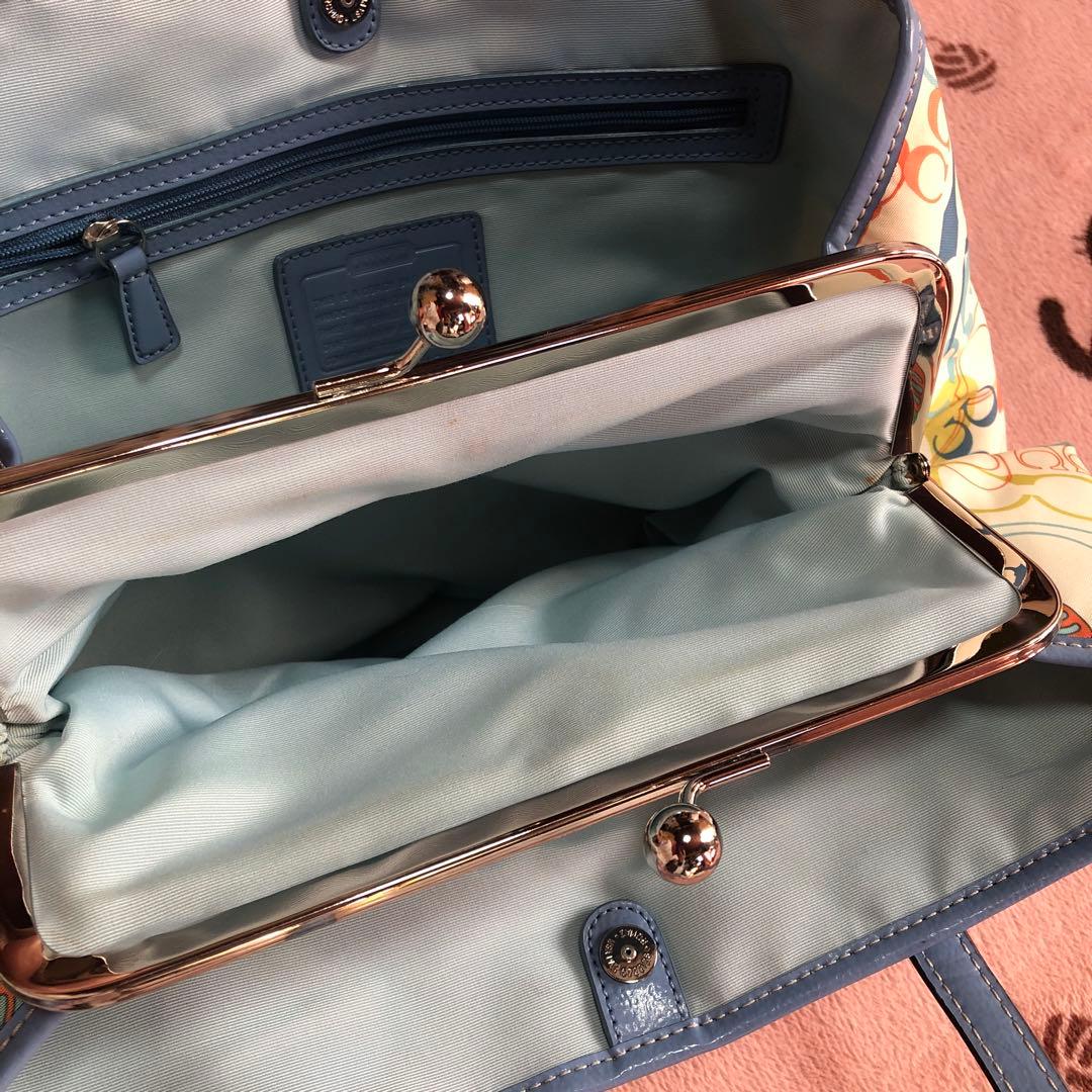 コーチ　がま口　ハンドバッグ