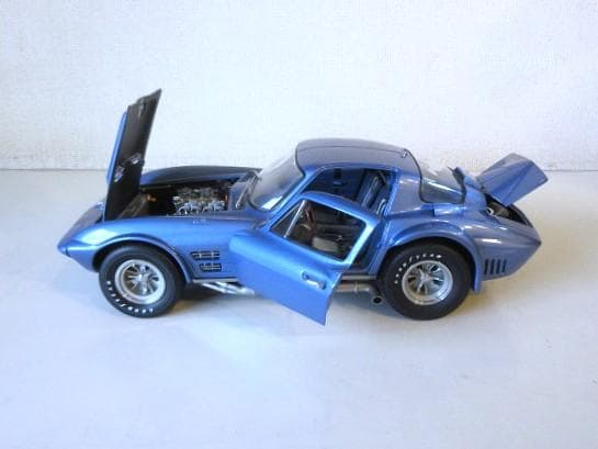 特価 exoto 1/18 コルベット Grand Sports Coupe②
