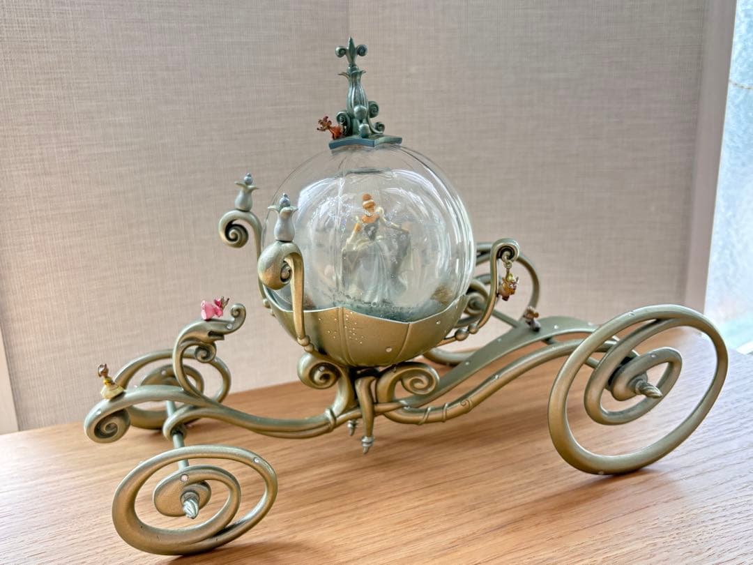 ディズニー　シンデレラ　スノードーム