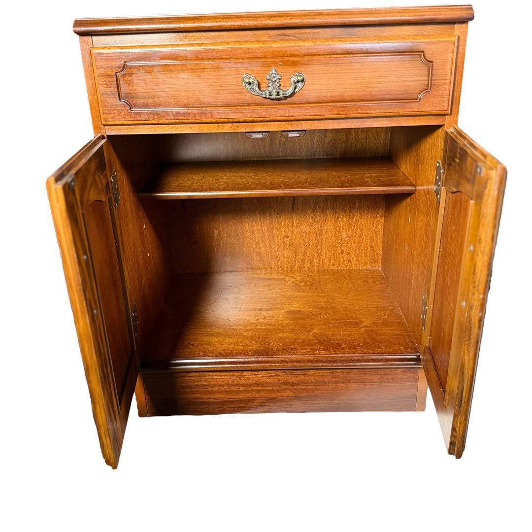 みきうみ　HR633 カリモク　コロニアル キャビネット　収納棚