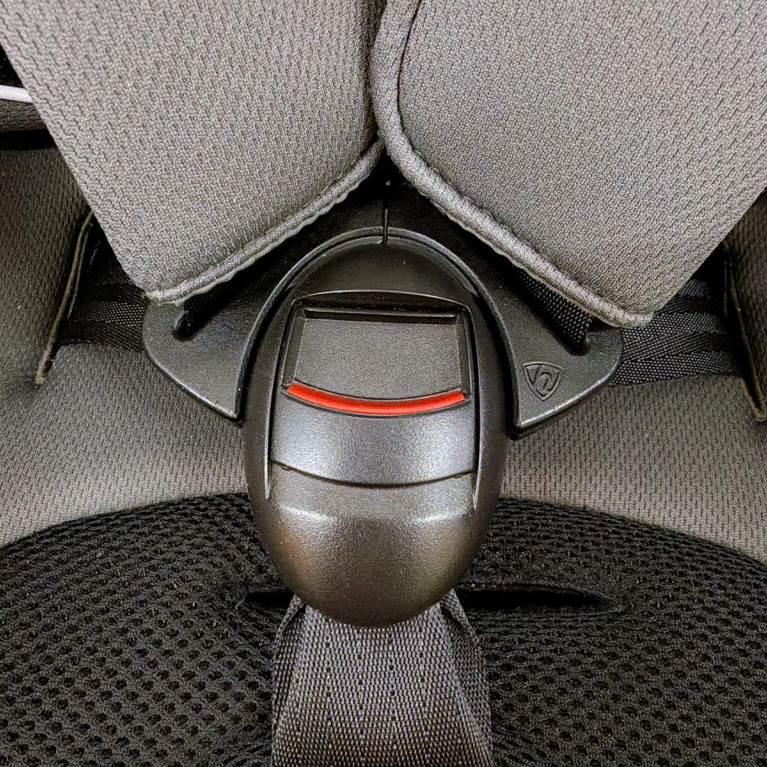 【良品】Joie チャイルドシート エレベート　グレー