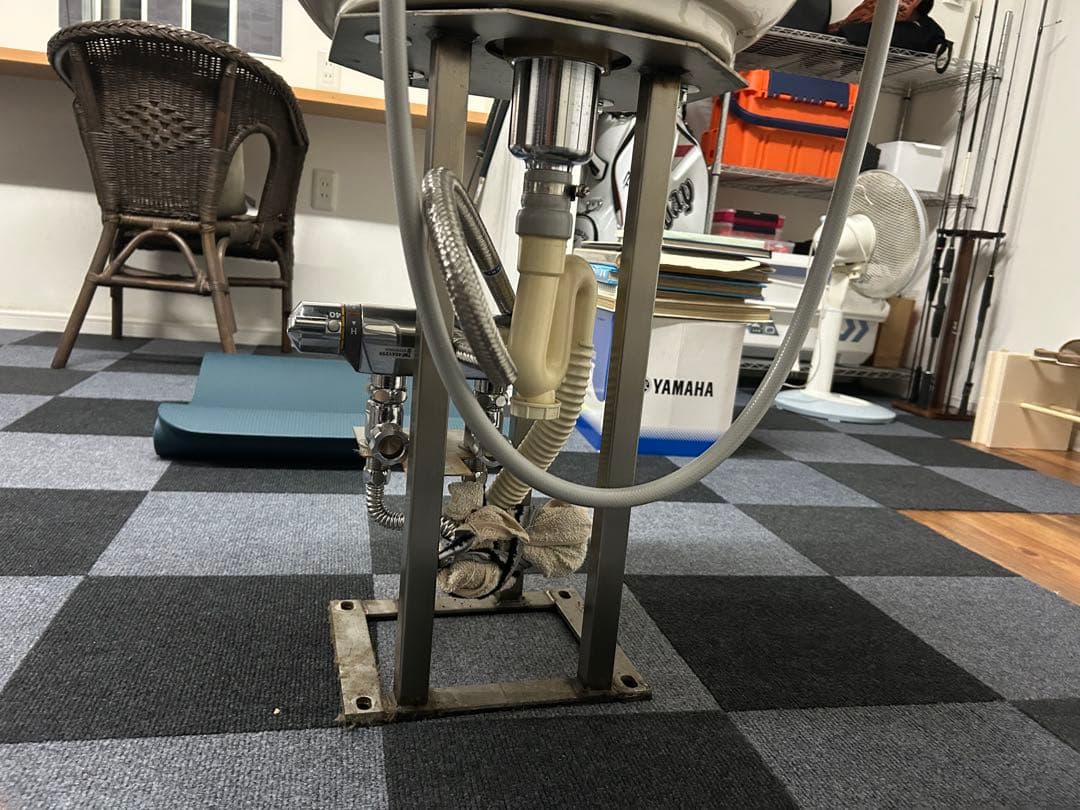 黒 スタイリングチェアとシャンプー台セット