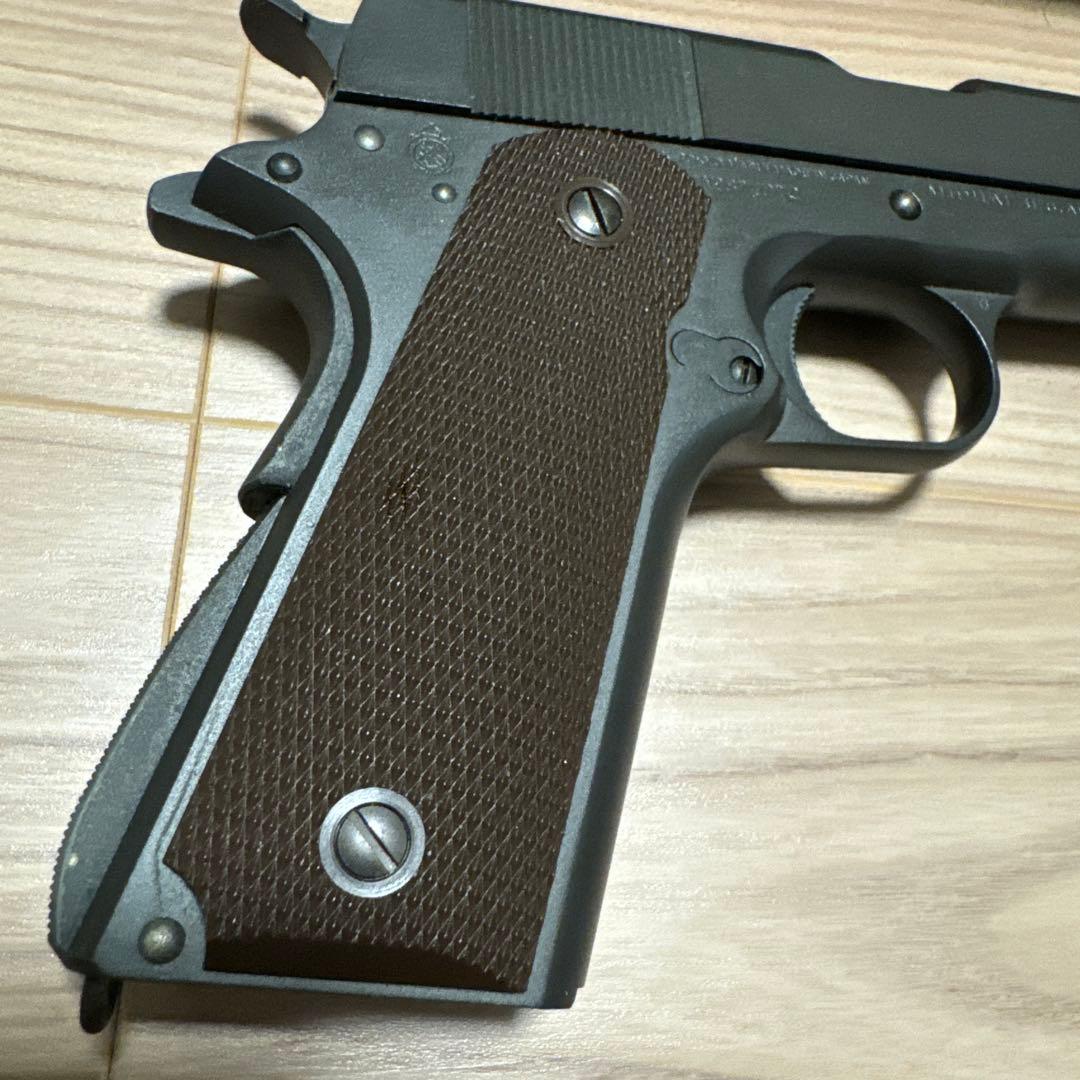 マルイ　コルトM1911モデルガン 予備マガジンなど