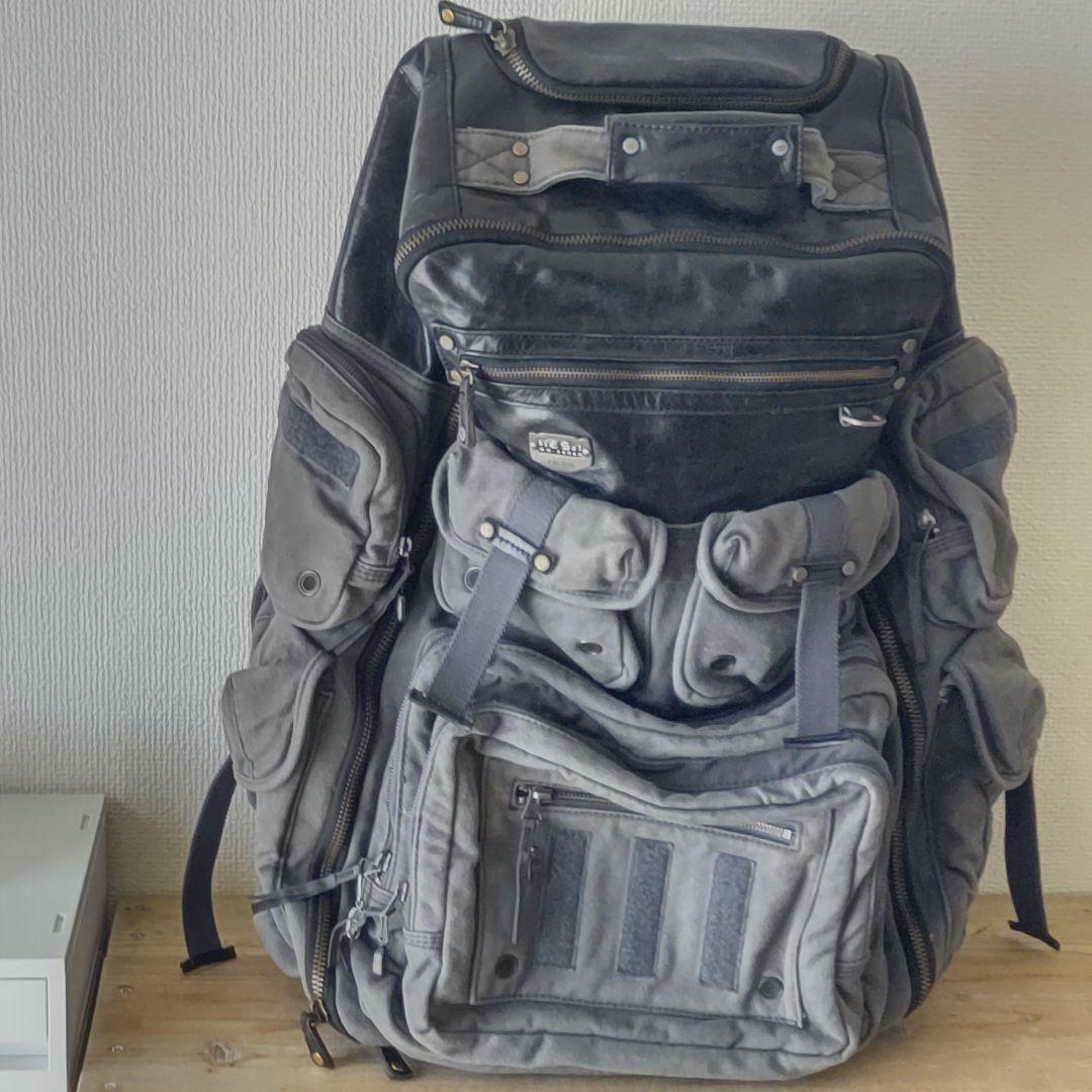 よっちゃん&アッ君　Diesel グレー キャリーバッグ