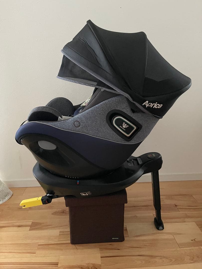 【綺麗】アップリカ クルリラ プロテクト ISOFIX R129 新生児