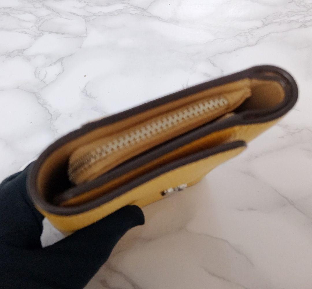 【美品】COACH コーチ エッセンシャルミディアムフラップウォレット