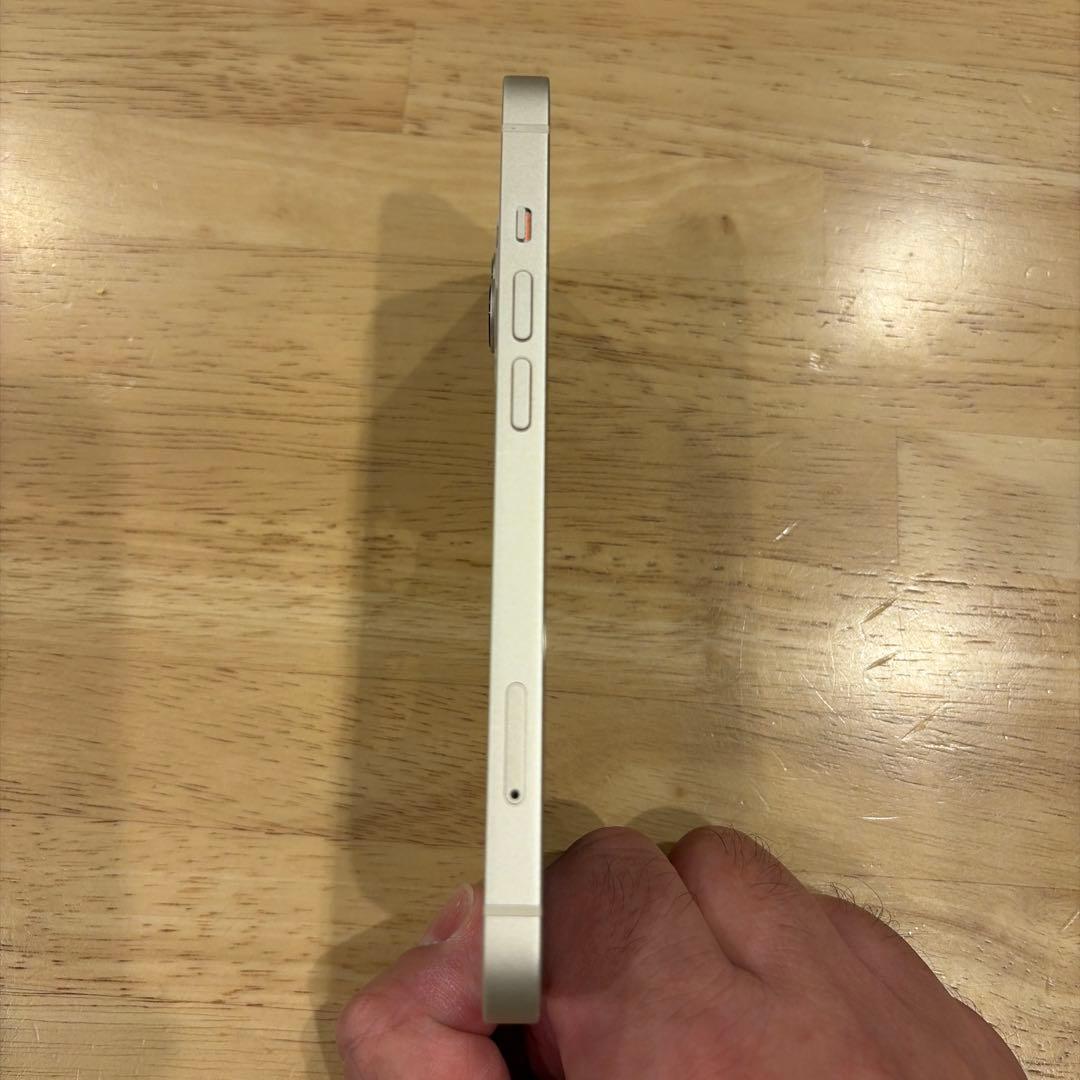 iPhone 13 本体　バッテリー80％ スターライト　128GB