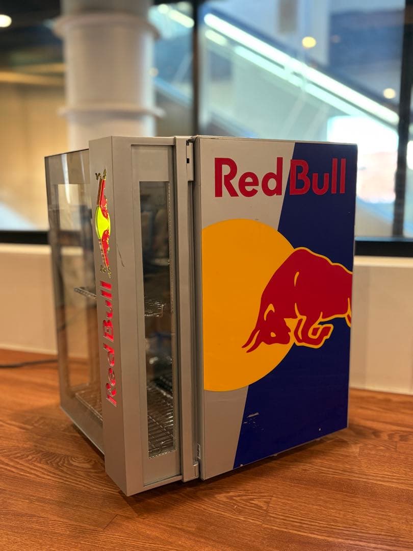 Red Bull コンパクト冷蔵庫
