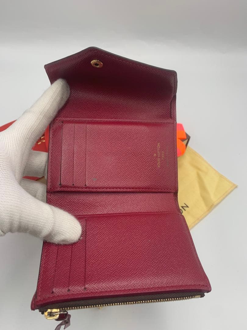 ルイヴィトン モノグラム ポルトフォイユ ヴィクトリーヌフューシャ 三つ折り財布