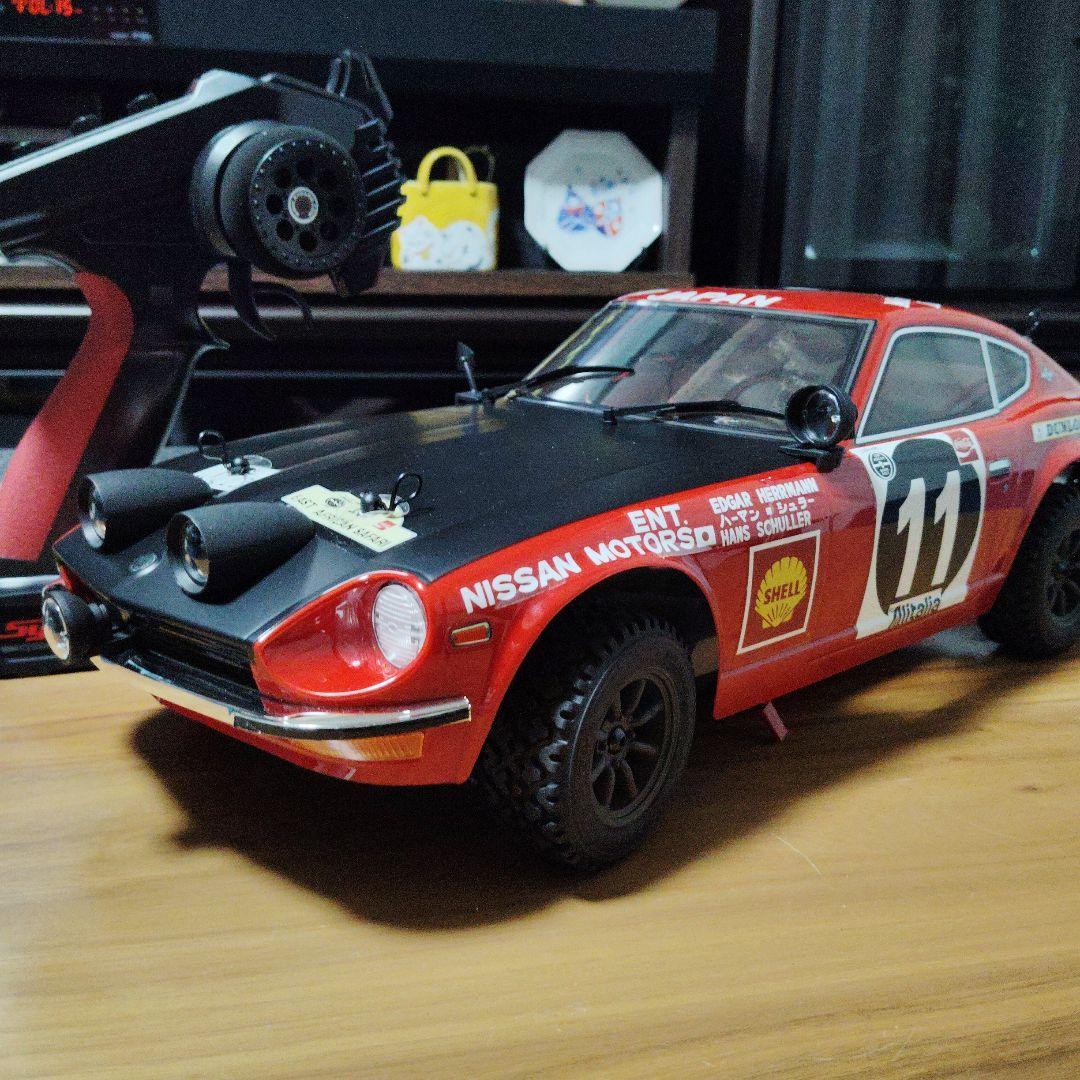 京商 ダットサン240 Z新品 LEDライト 埋め込み　バッテリー、充電器付き！