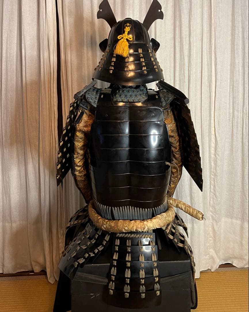 【Patra】丸武産業製【鎧•甲冑】黒色紺糸威当世具足【鎧立て•櫃付】