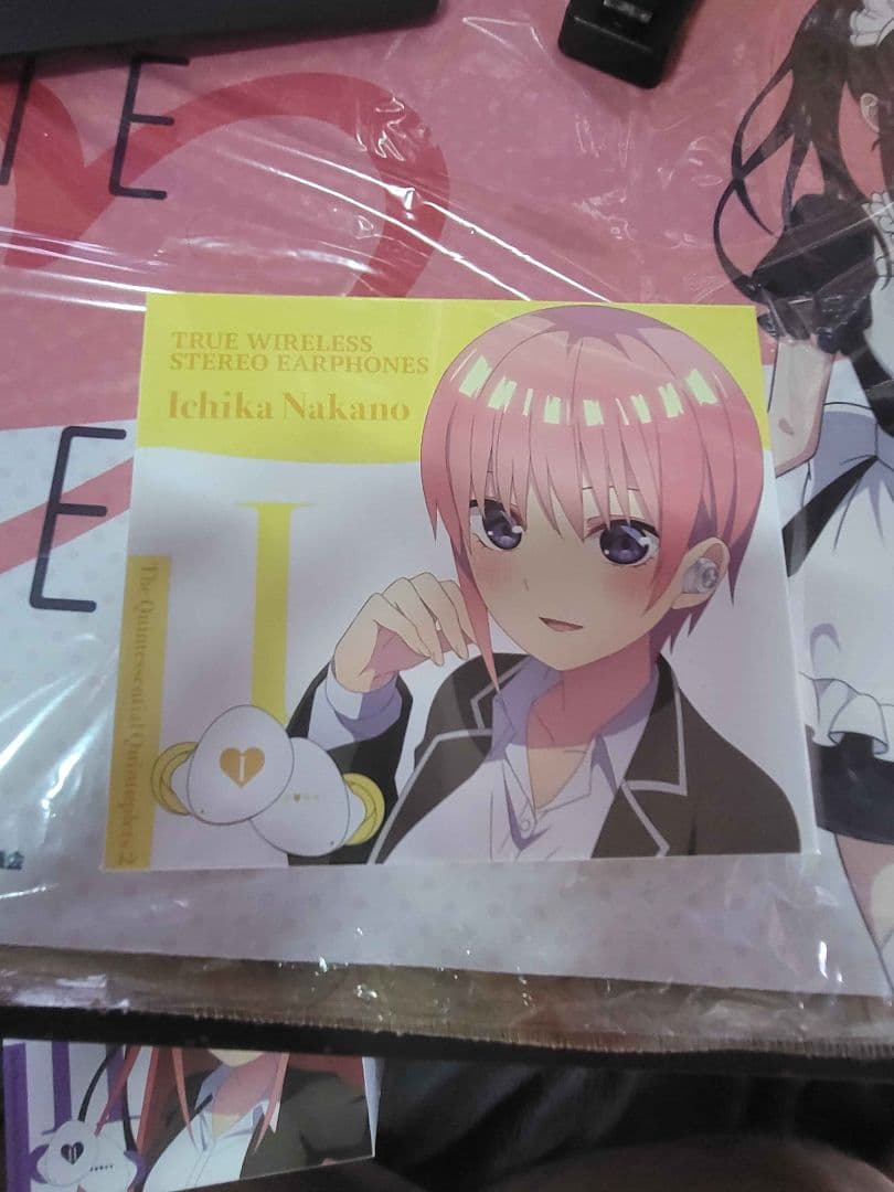 全姉妹5人分！ 五等分の花嫁∬ 完全ワイヤレスイヤホン