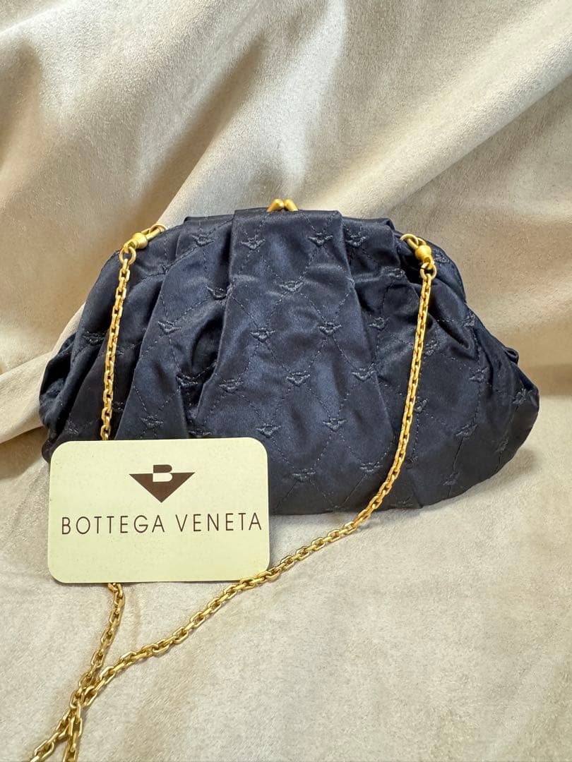 ボッティガ ヴェネタ Bottega Veneta ブラッククラッチバッグ